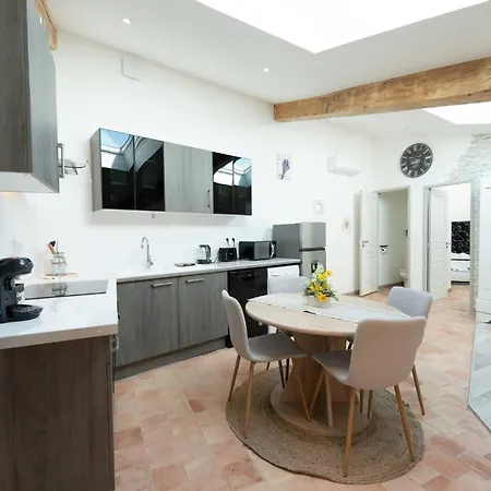 Le Lavandin Classe 3 Etoiles Apartment